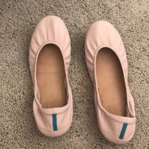 Ballet flats